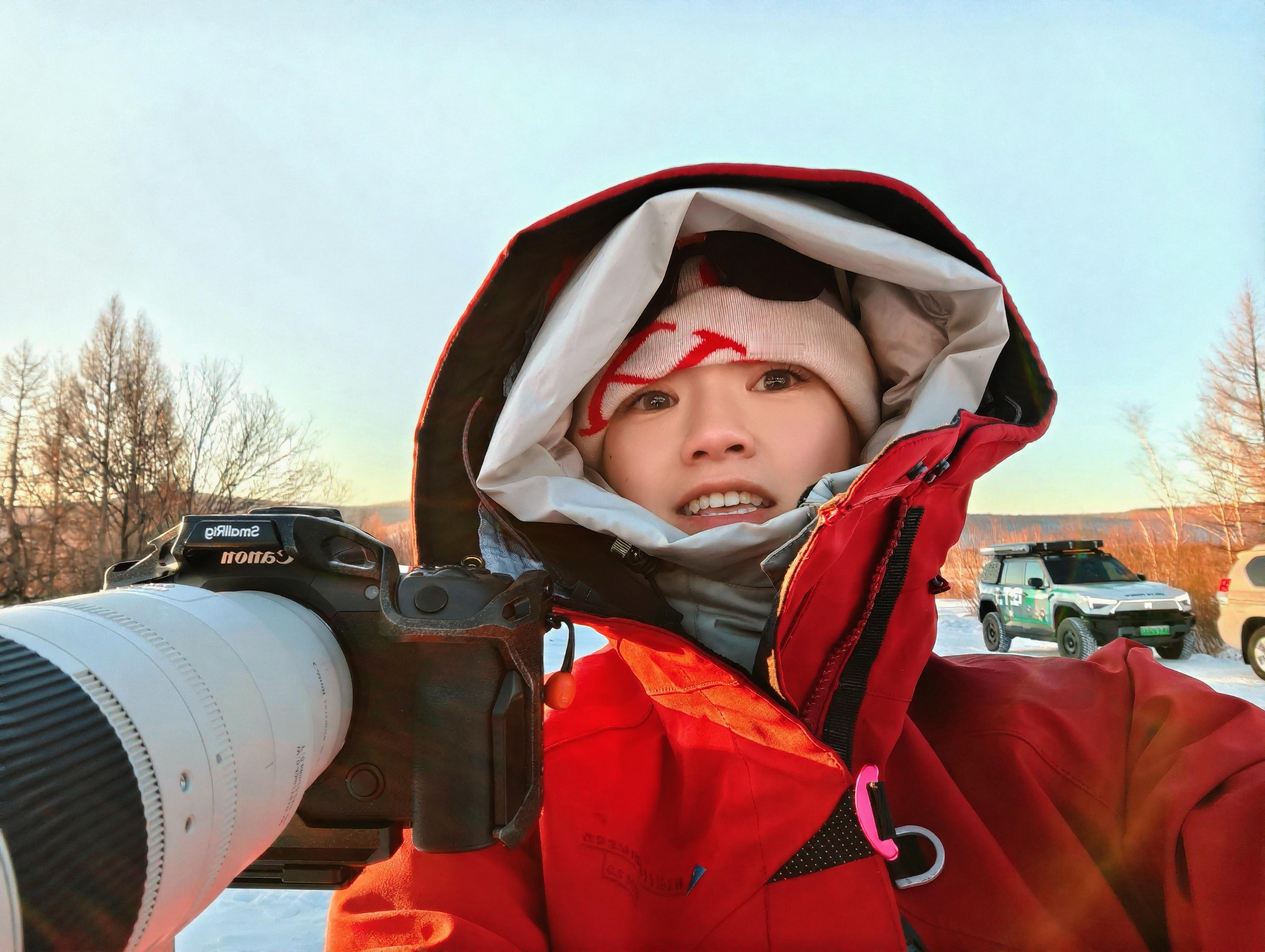 连开10个小时的冰雪路面在零下20度雪地里又跪了半个小时两边膝盖冻到发麻 按快门