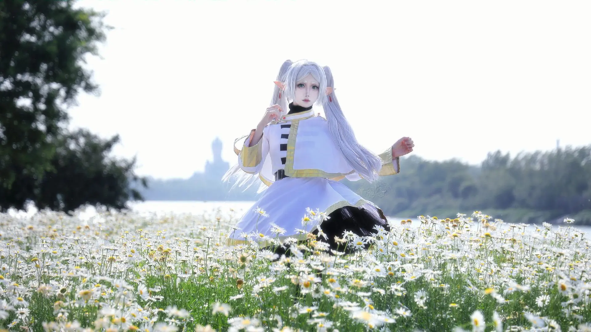 芙莉莲。