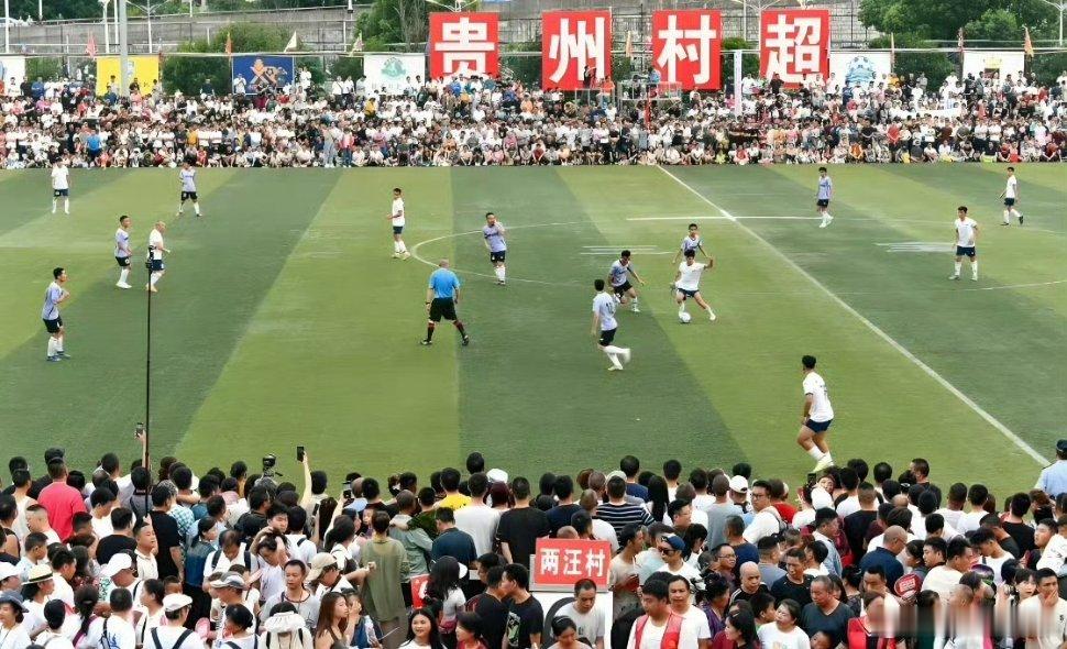 足协你脸皮太厚，你把中国足球玩成世界倒数第一，成功地带出＂海参队＂、＂白斩鸡队＂