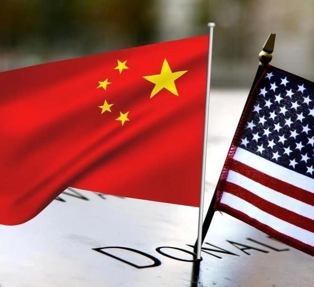 有德国网友说世界上有两个骗子国家，一个是美国，一个是中国。美国称自己是世界上最强