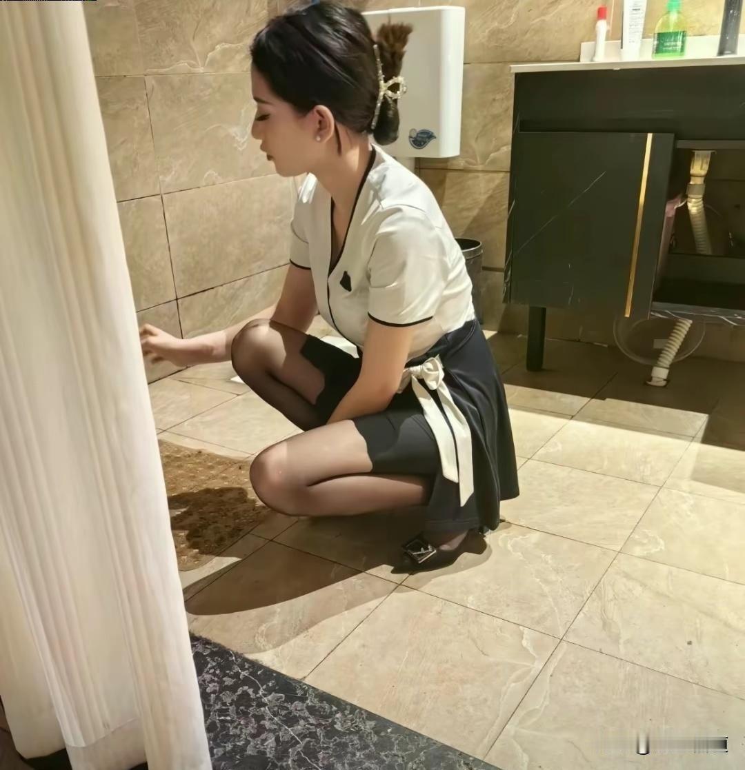 我开了八年足疗店，说说怎么让老头们心甘情愿掏大钱

我，女的，四十三，开了八年足