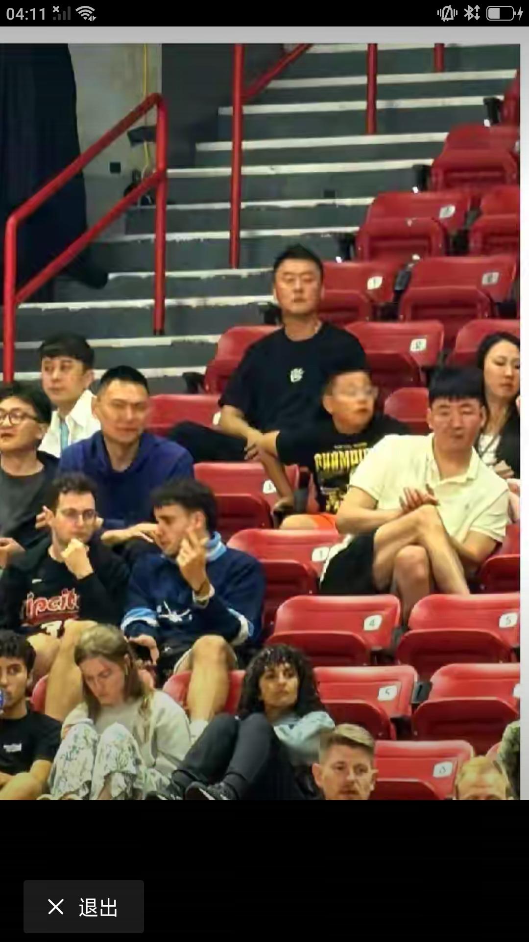 据央视网消息，昨天深圳新世纪俱乐部副总经理冯琪，深圳队主教练顾全，北京首钢青年队