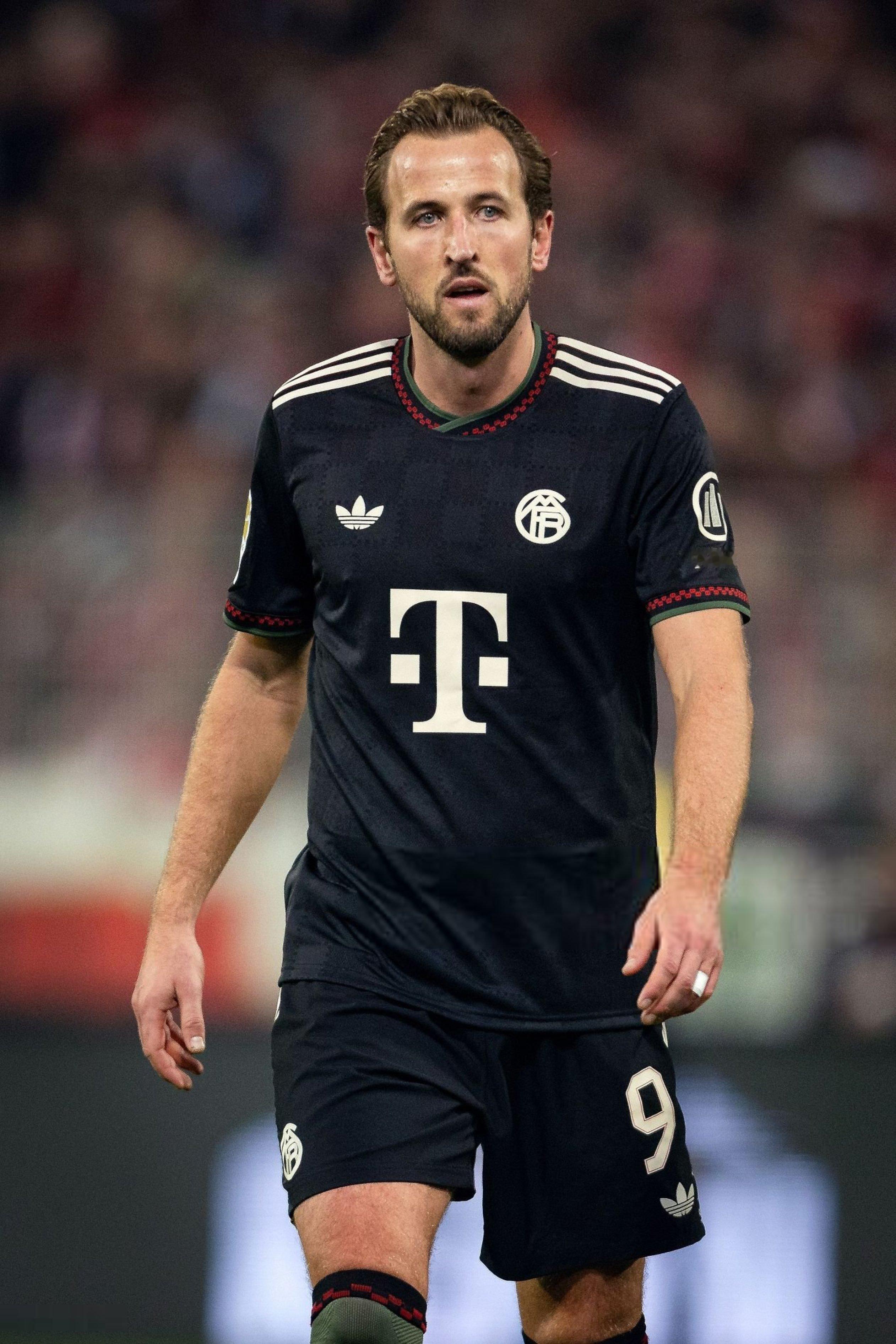 每体：哈里·凯恩是巴塞罗那明年夏天的一个真正选择。 他的身价为6500万，年薪可