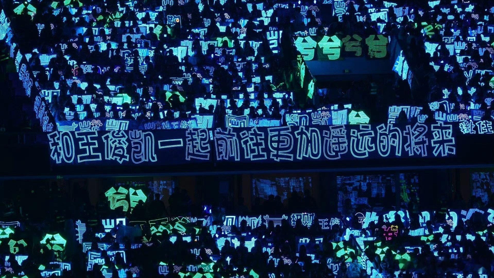 王俊凯有1st就会有2nd3rd王俊凯标志性笑脸 一切的一切都很王俊凯 