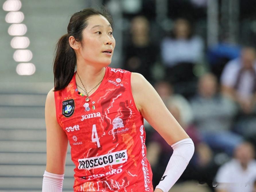 女排欧冠小组赛半程战罢，格局迎来大反转！上赛季被意甲碾压的土超球队强势崛起，第三