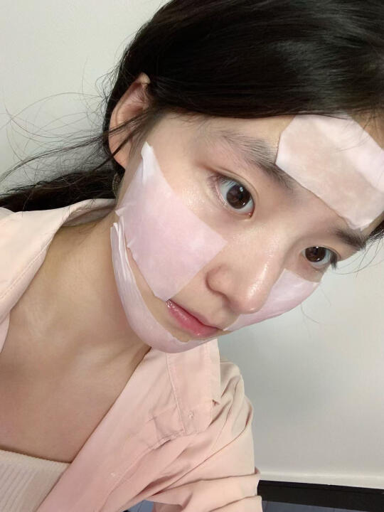 清透素颜带来的松弛感