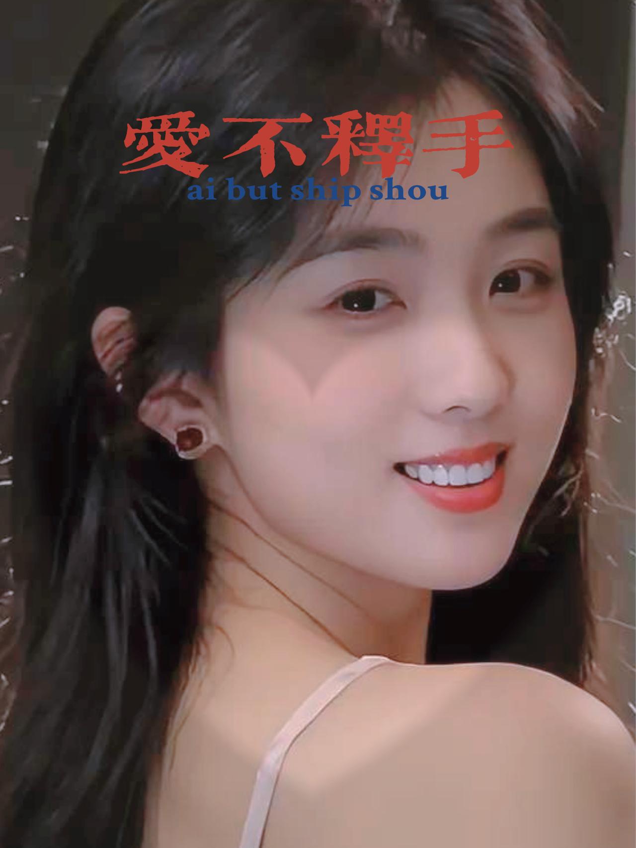 老婆：你最喜欢我身体的哪个部位？
老公想了想，说：屁股。
老婆：讨厌，为什么喜欢