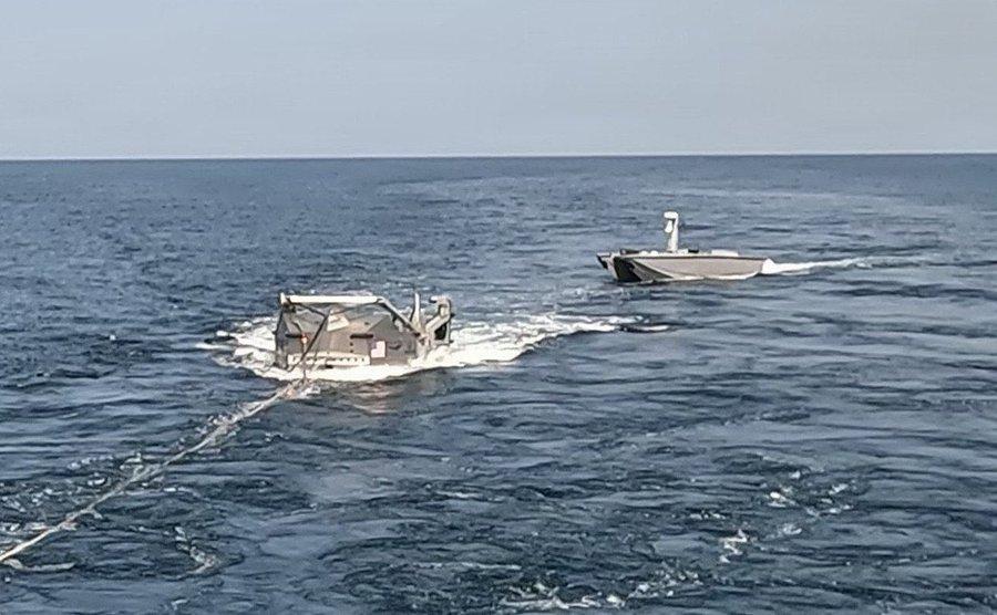 据报道，美国海军已开展T38 无人水面艇（USV）的海上加油测试。

据悉，测试