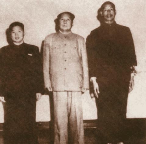毛万才因收毛主席三百元资助被误解为贪污犯，为何最后才讲出和主席的真实关系？
19