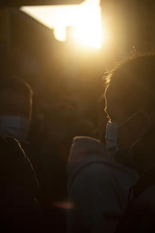 如今部分日本民众有这样的觉悟，说明还是有人能正视历史。但日本国内也有不少势力在歪