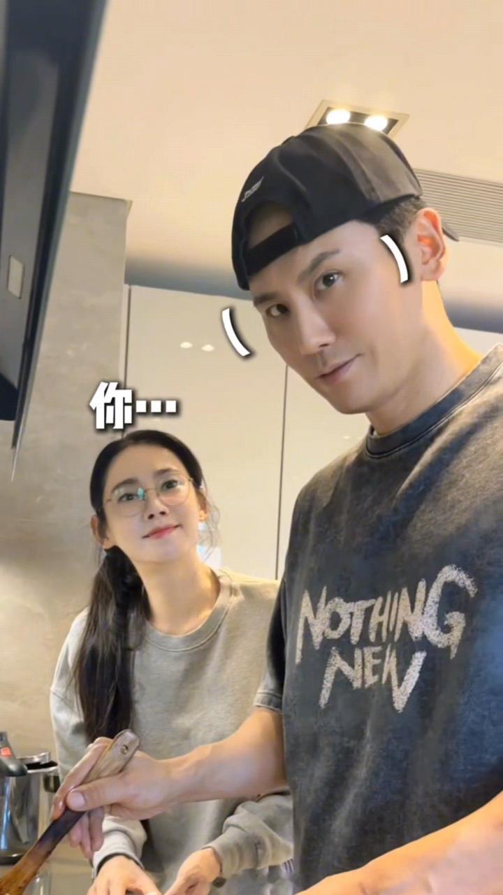 于晓光为秋瓷炫做卤鸡爪  于晓光为秋瓷炫下厨 秋瓷炫于晓光两口子感情真好呀 