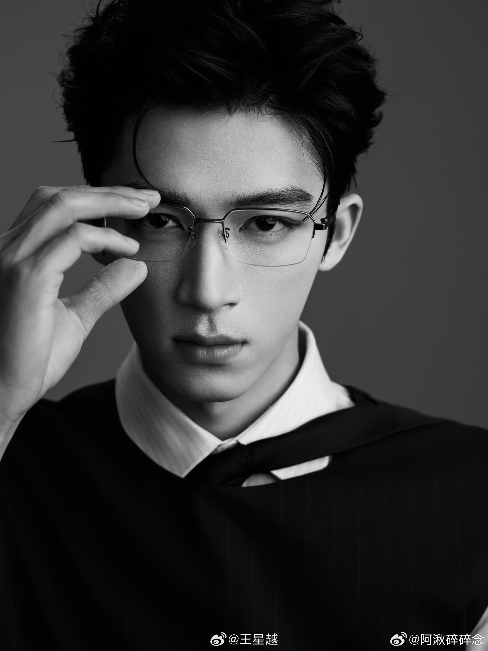 王星越夺人妻赛道夺到大嫂了周五晚高疯姐狗氛围感拉满！先星座后MBTI的破冰神操作