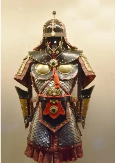 古代大将打完胜仗，为什么第一件事是脱铠甲，而不是庆功



说明：本文为基于古代