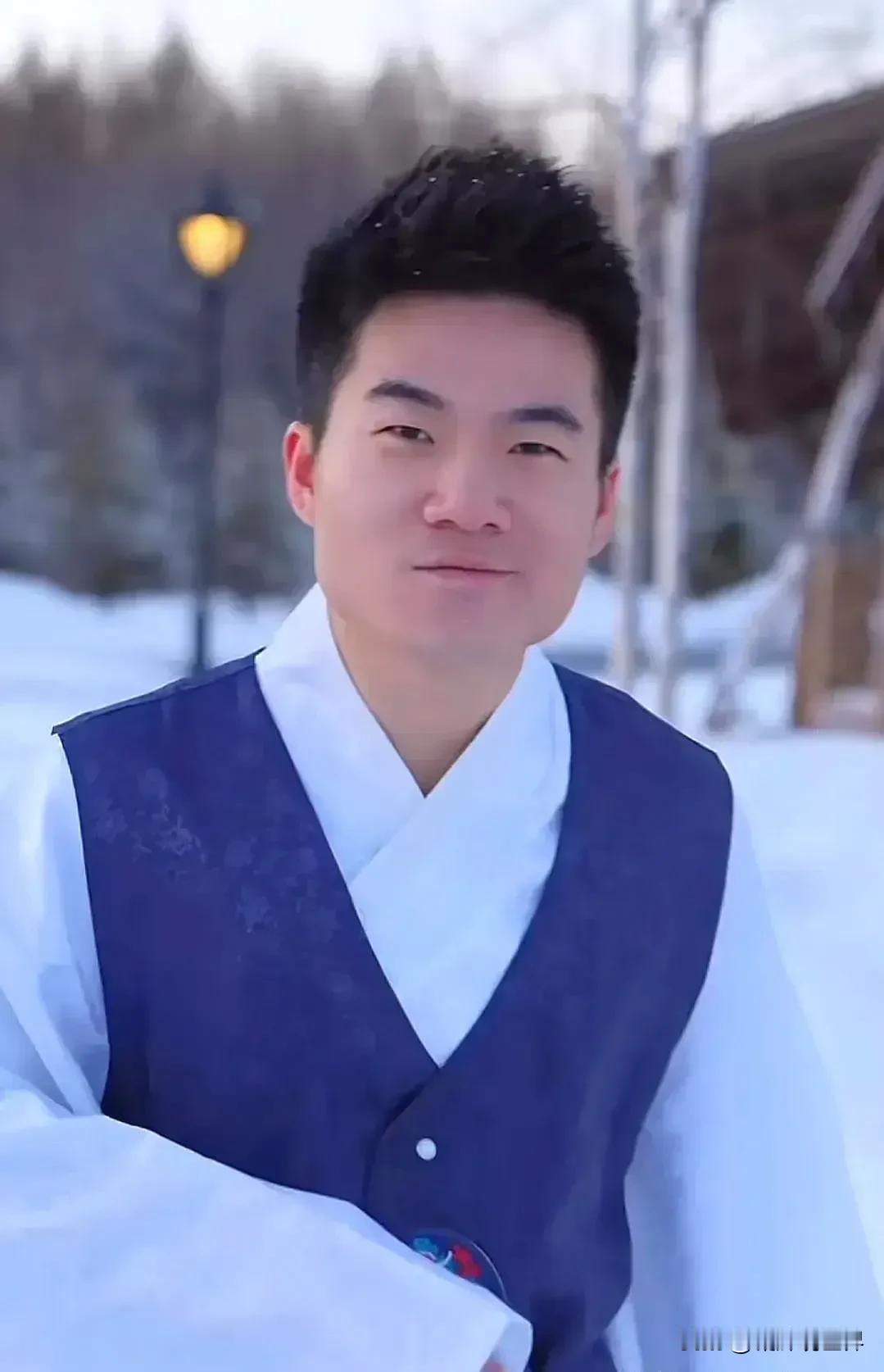 笑不活了！先前明明是大家眼中的翩翩公子、谦谦君子，怎么穿越到远古时代就变成了这般