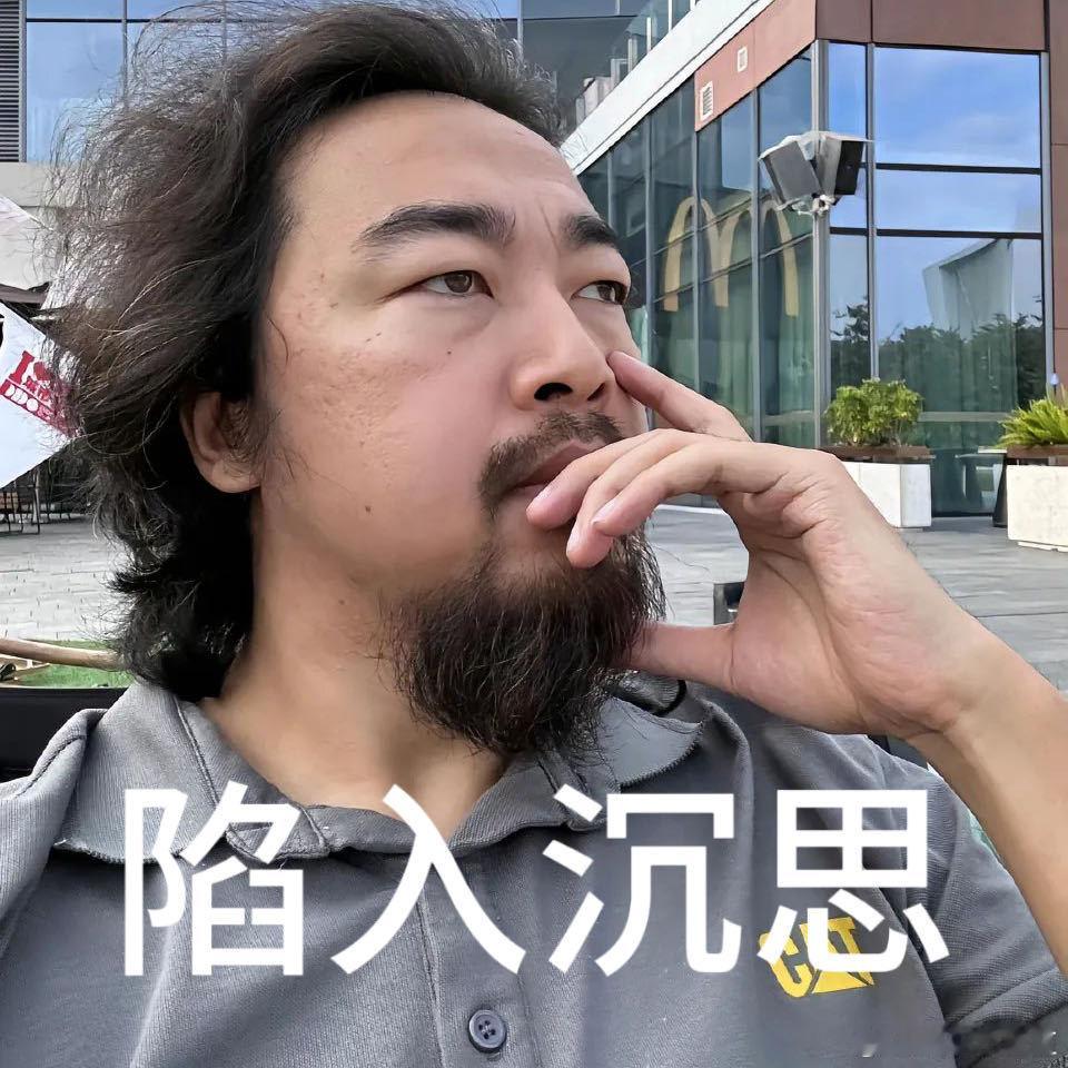 峰哥约徐静雨八角笼中见 这场八角笼的对决，峰哥与徐静雨势必展开激烈的较量，谁能笑