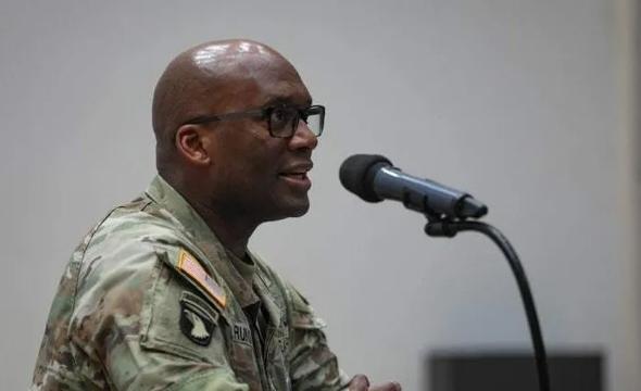 据全国广播公司新闻频道报道，驻韩美军司令泽维尔·布伦森将军在昨日的参议院听证会上