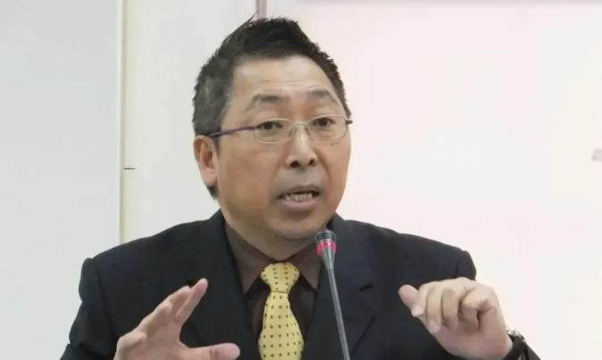 5 月 6 日，台湾知名名嘴唐湘龙直接当众质问国民党内部人士，直白点破岛内很多人