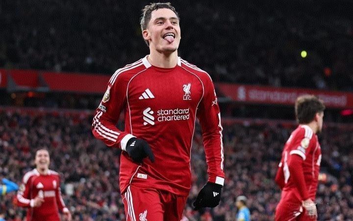 看最近利物浦的比赛，你不得不承认一支豪门主教练必须要有强者的心态！而利物浦的斯洛