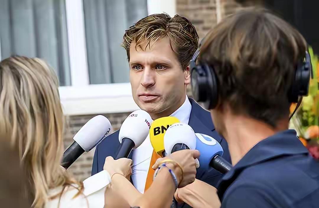 荷兰前脚宣布要采取“建设性措施”，中止对安世半导体的干预。后脚沈伯洋将于22日流