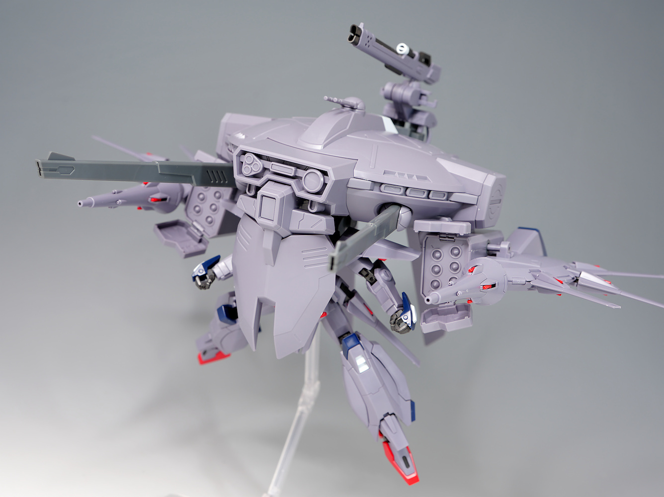 森野拓的骁骑传奇高达4形态高达模型