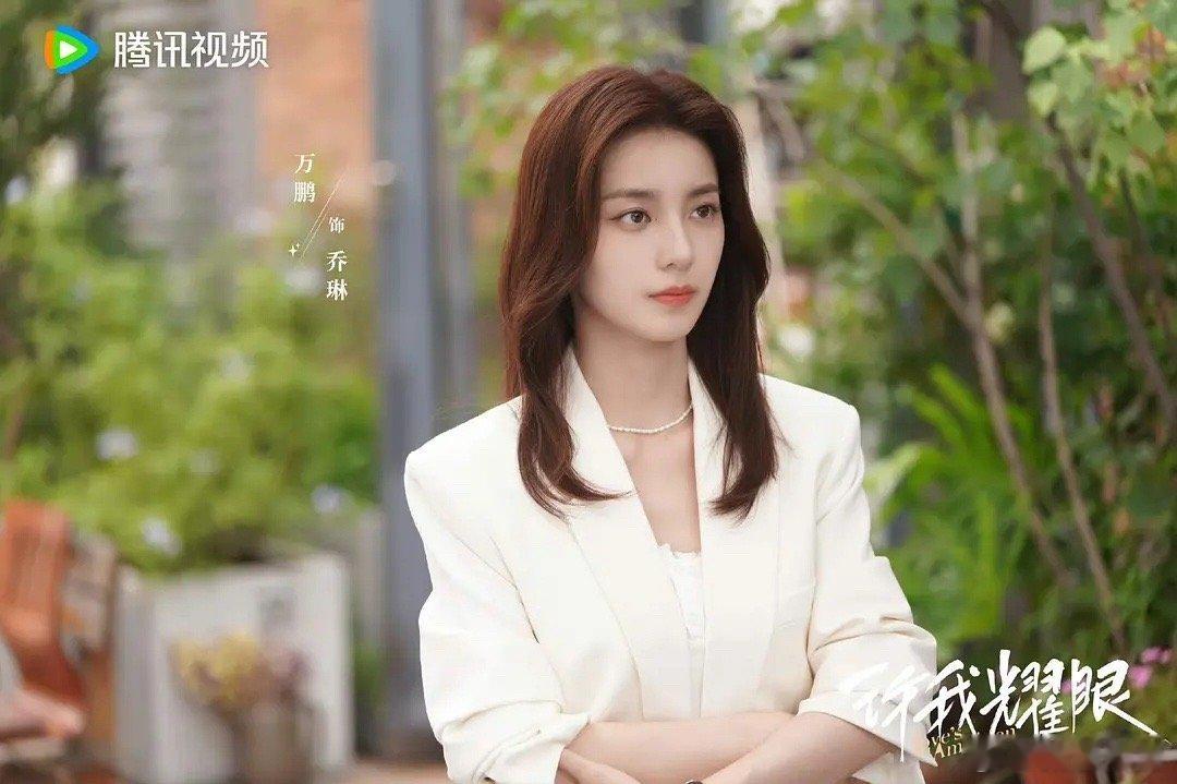 网友审美真的是见光死 ​​​