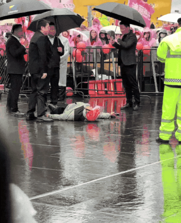 发生了什么 迪丽热巴和邓为迪奥活动现场 