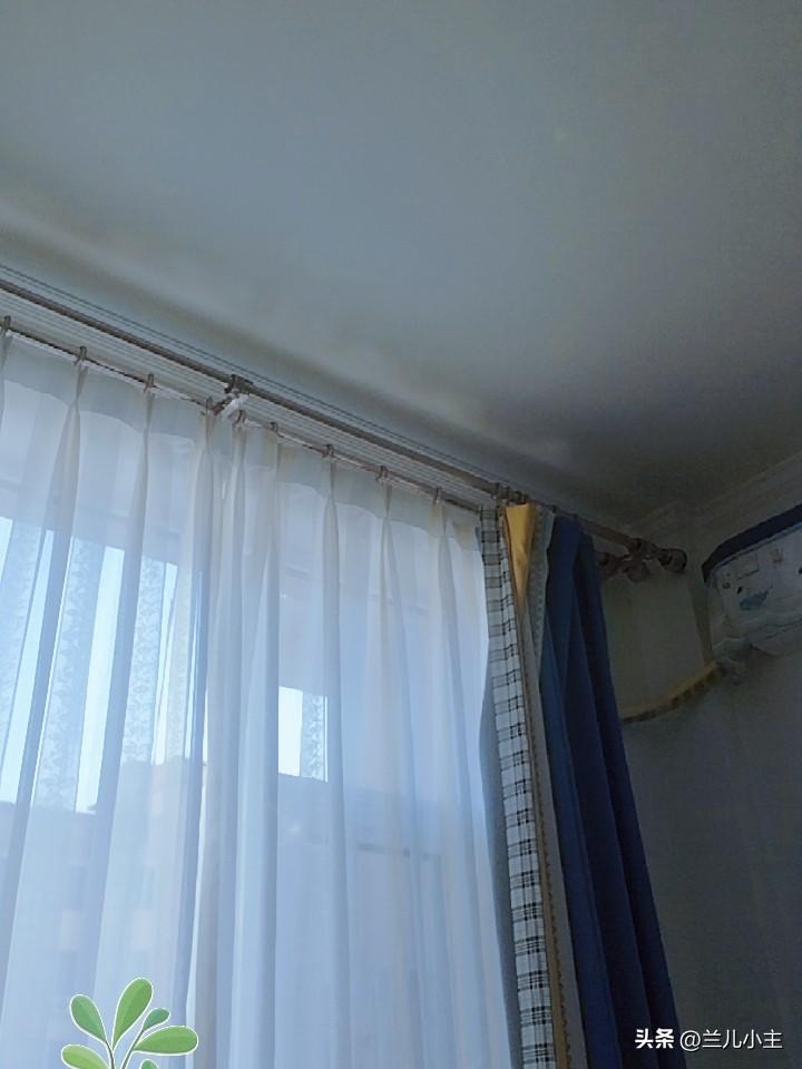 今天是周六，我不用出去卖苹果。因为老公回老家干活了。难得的自己说了算的假日。躺到