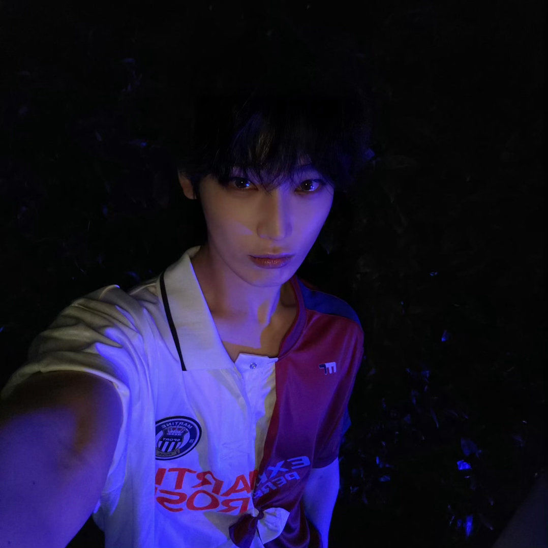 她咋这么瘦我好想哭 我要给她喂一百斤炒年糕😭 
