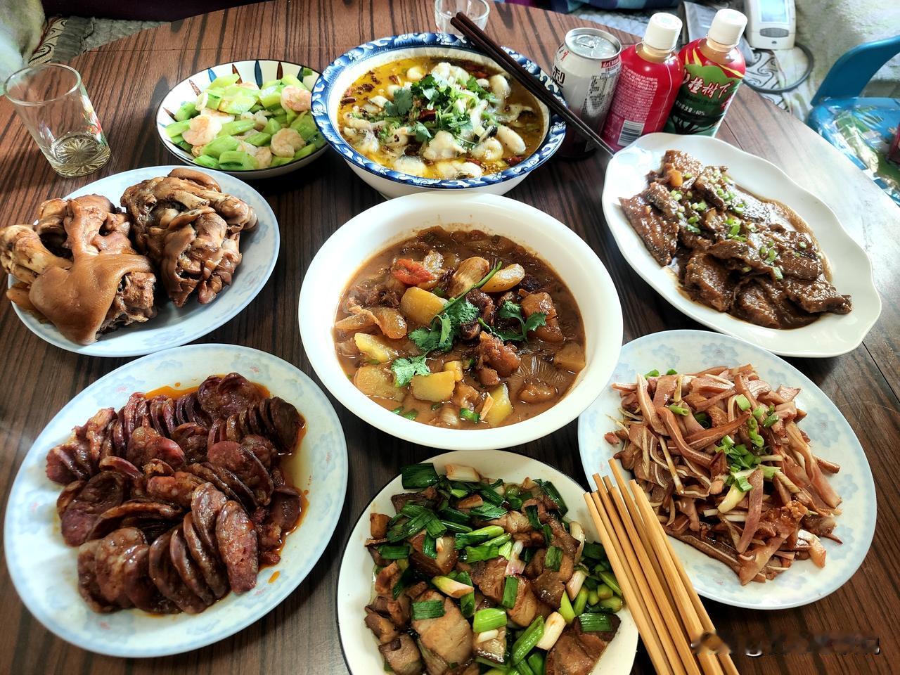 做饭，是人生最 大的一种负担，​做饭，真的是很痛苦，一做几十年。
早上做饭吃饭，