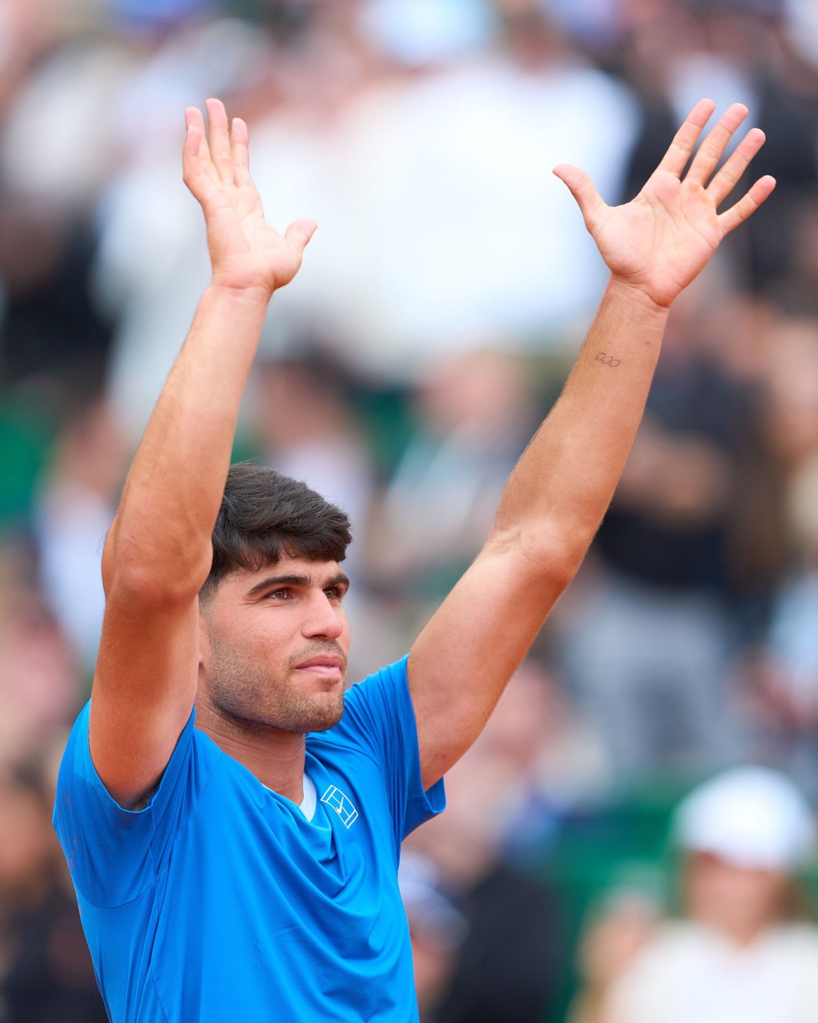 蒙特卡洛1000赛 阿尔卡拉斯在战胜巴埃斯后，谈到了他为2026年红土赛季设定的