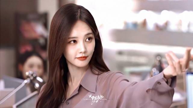 #李一桐[超话]##美人余# 
美人余李一桐余梦
太帅了～余大人!

@美人余官微 @李一桐Happ
