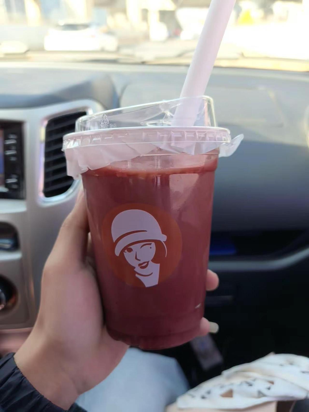 这些都是来自儿子的新年礼物，有没有和我一样的没有礼物没有红包，说出来让我心里面平