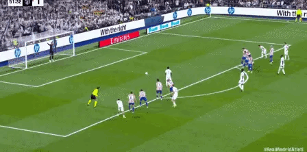 皇马3比2马竞姆巴佩没回来之前，进攻大任基本都放在维尼修斯身上了，幸好这小子门前