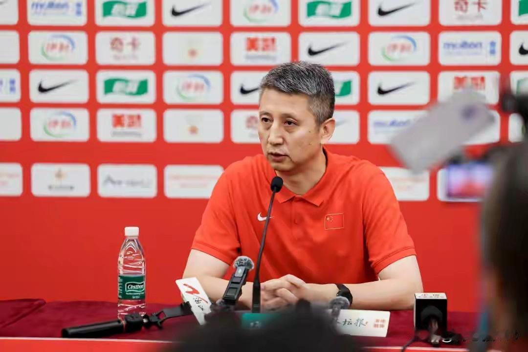 记录我的2026对于郭士强来说国家队位置都是固定人选了，那些都是陪练。内线还有什