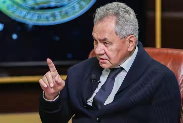 不惜与西方为敌！绍伊古一句"历史正义"，道尽俄罗斯的绝地反击
 
当整个西方联合