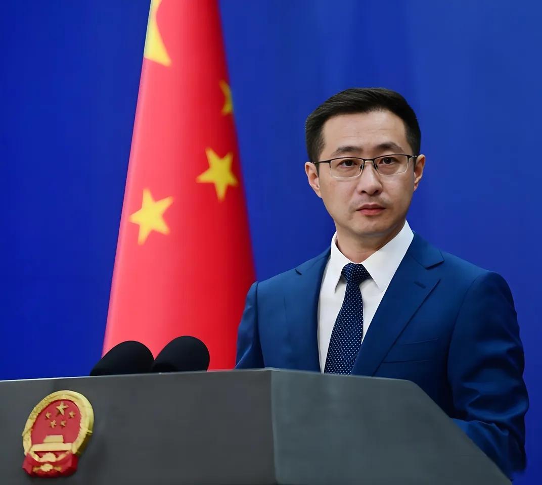 来而不往非礼也！
你做初一，我做十五！
中方反制来得又快又狠，12月19日外交部