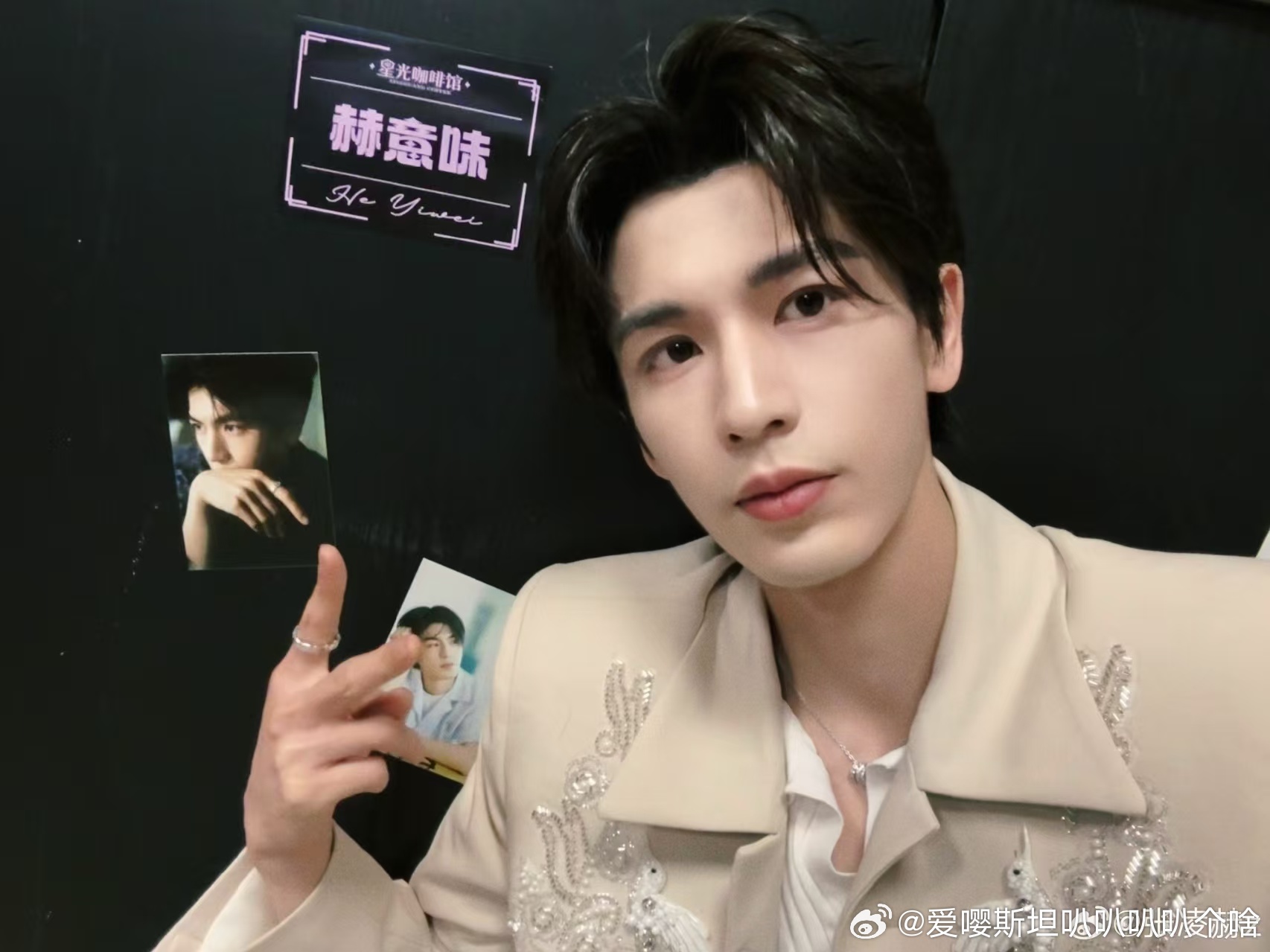 张凌赫211的脑子就是好使张凌赫主动展示自己的画开始推理吧 方块画+绕口令，张凌