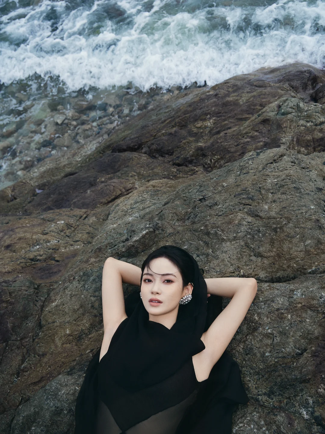 我们涉身于浪潮的浪漫中🌊