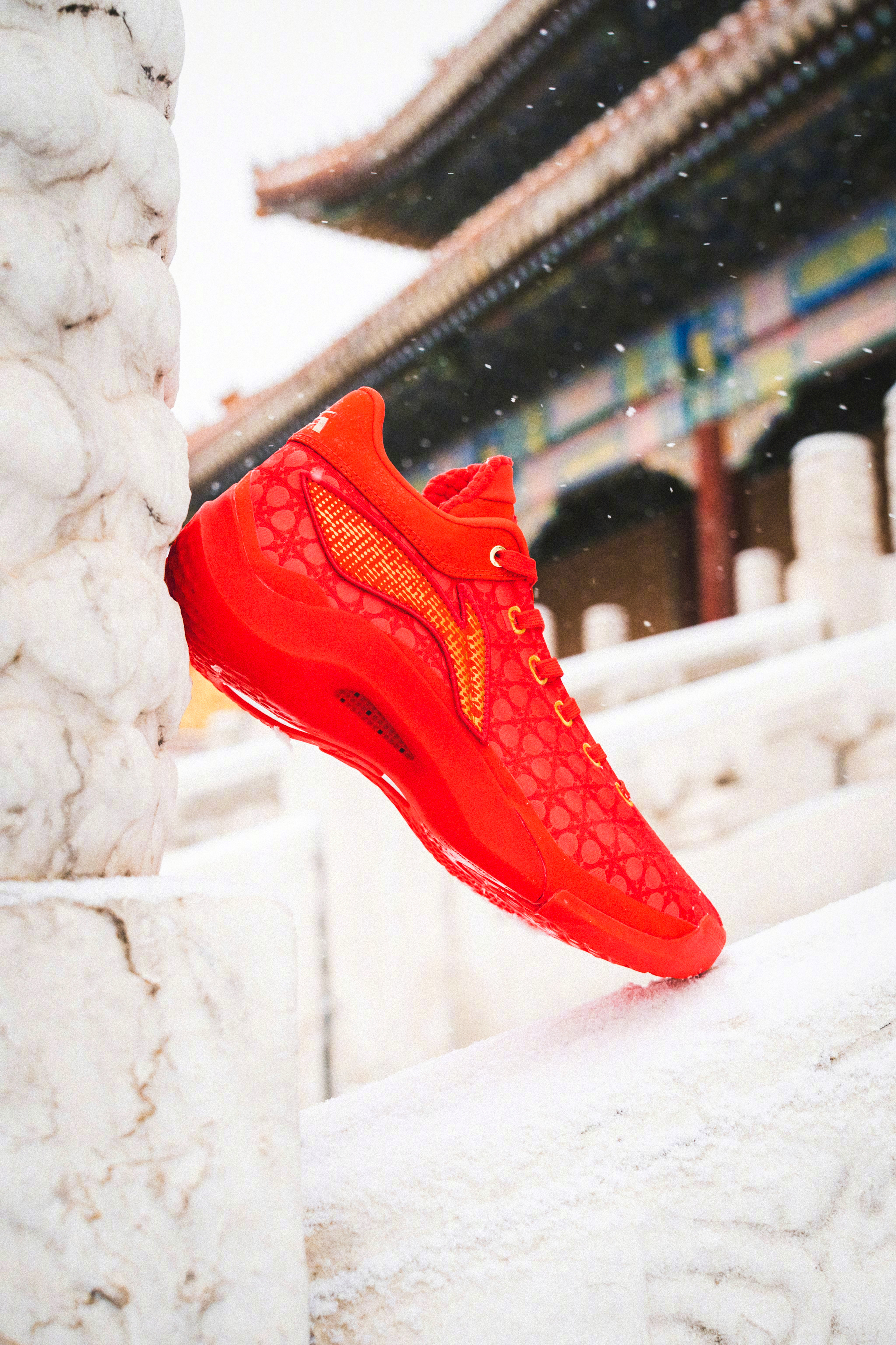 LI-NING YUSHUAI XX驭帅20「故宫」联名版本，以太和殿三交六椀菱