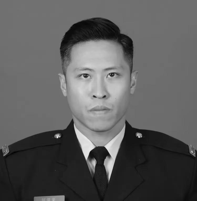 香港消防员救火牺牲，

女友相恋十年未完婚，

赔偿政策引热议。

听说了吗？