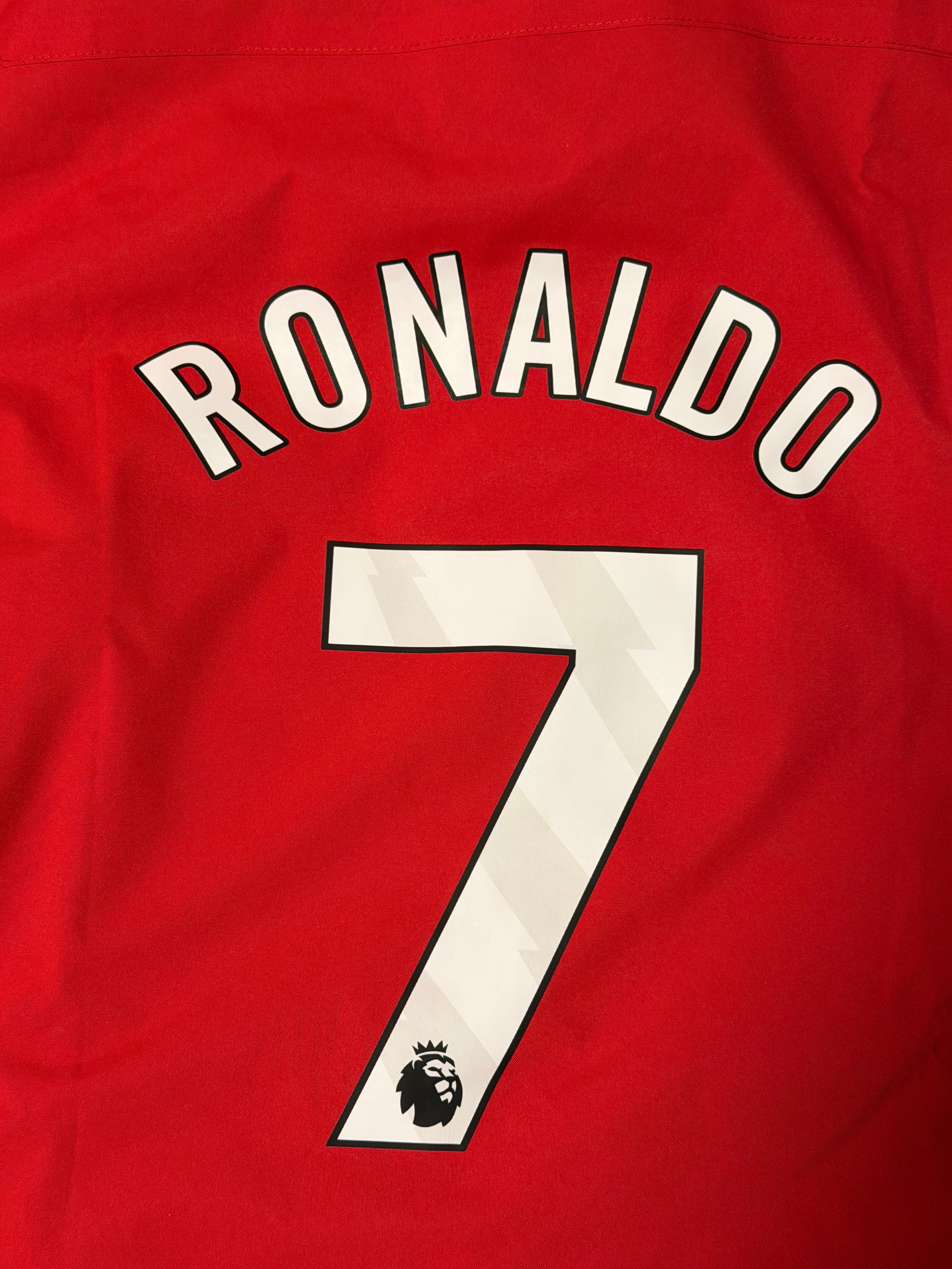 新年整翻件曼联来着着先！心中有魔曼联