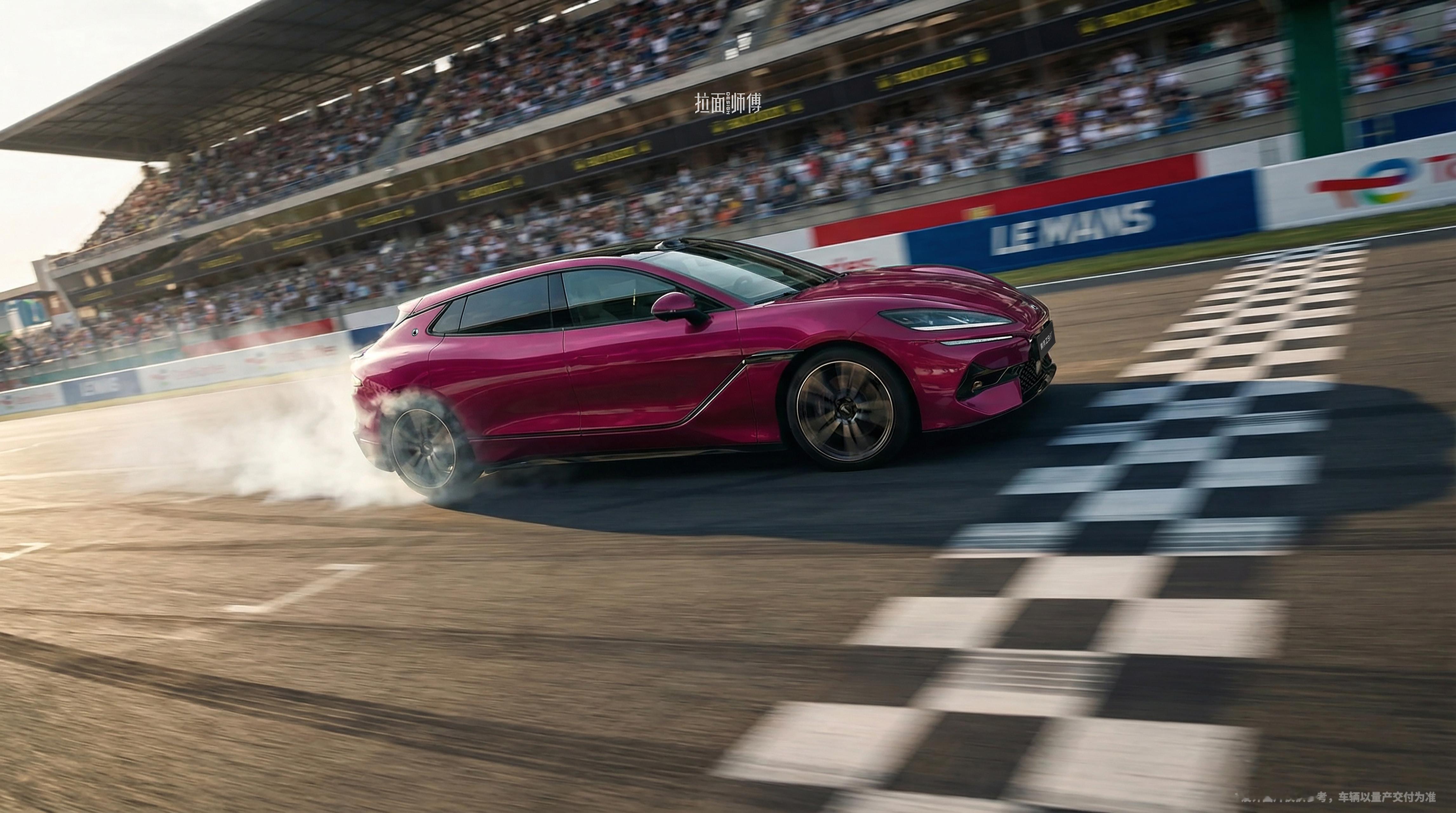 全新腾势Z9GT官宣新配色，峡湾绿，颜值依旧非常能打，据说还会有更多新车色，我来