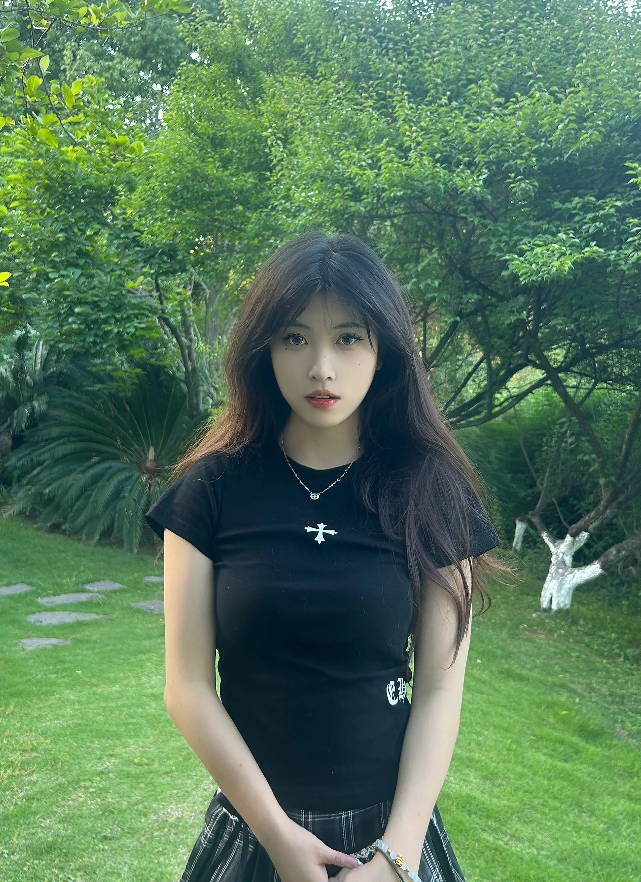 我脚下的影子 从来不肯像谁