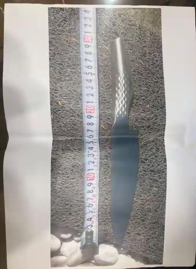 强闯我使馆的日本人所持刀具曝光 中国驻日使馆最近可真是状况不断。3月5日，收到自