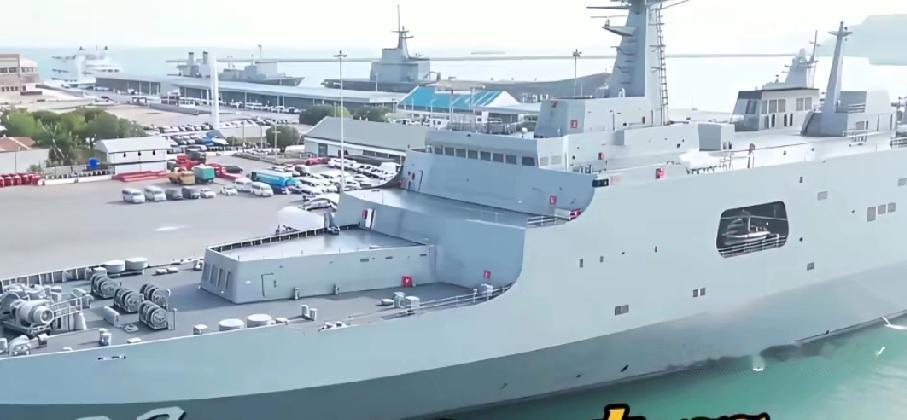 中国制造2万吨战舰成泰国顶流，自家航母沦为背景板，泰国海军最近把中国制造的“象岛
