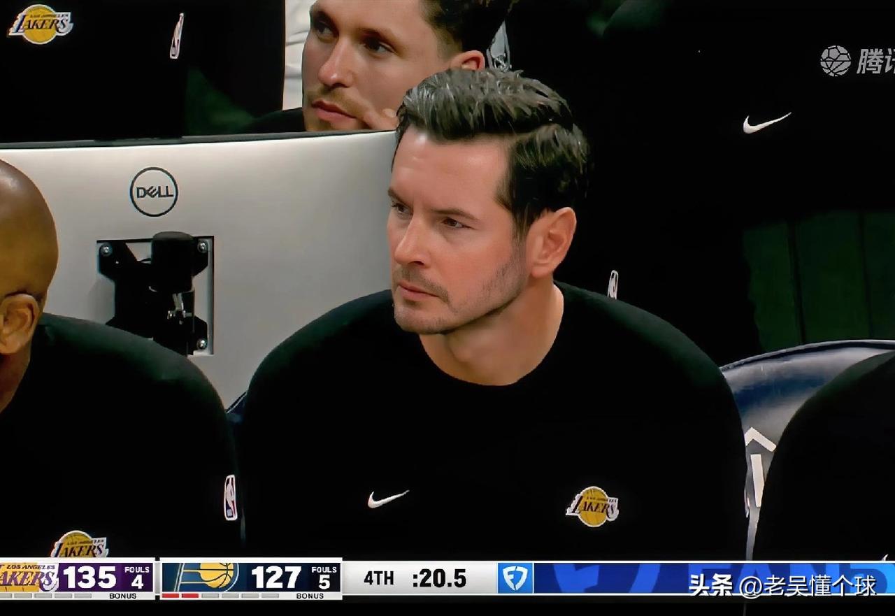 湖人今天的最后一节，是带着任务打的吧。

今天的比赛，湖人最多领先步行者29分，