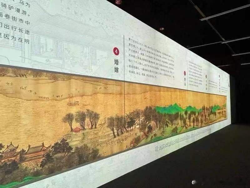 #清明上河图新皮肤#在AI技术的加持下，简直梦回北宋汴京，看街上人来人往，车水马