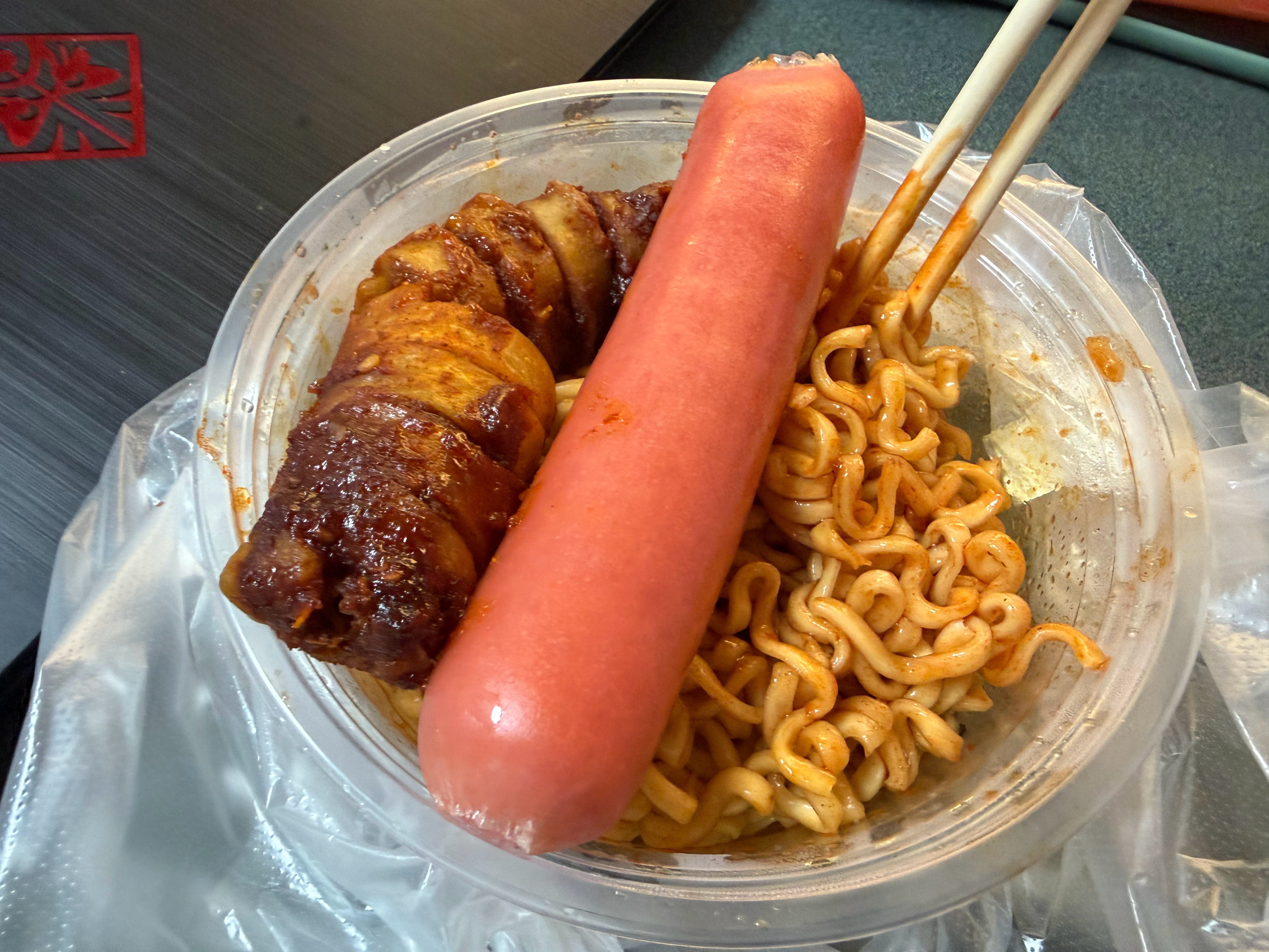 一个北方的同事，说是想减肥，但是他又酷爱吃面食，属于那种一天不吃面就心里发慌的节