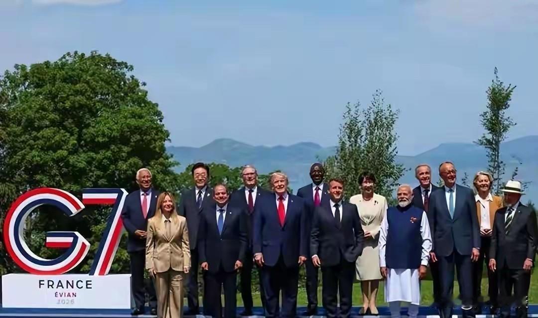 彻底翻车！G7峰会落幕，日本演砸全场，盟友集体倒向中国
 
G7峰会尴尬收官，连