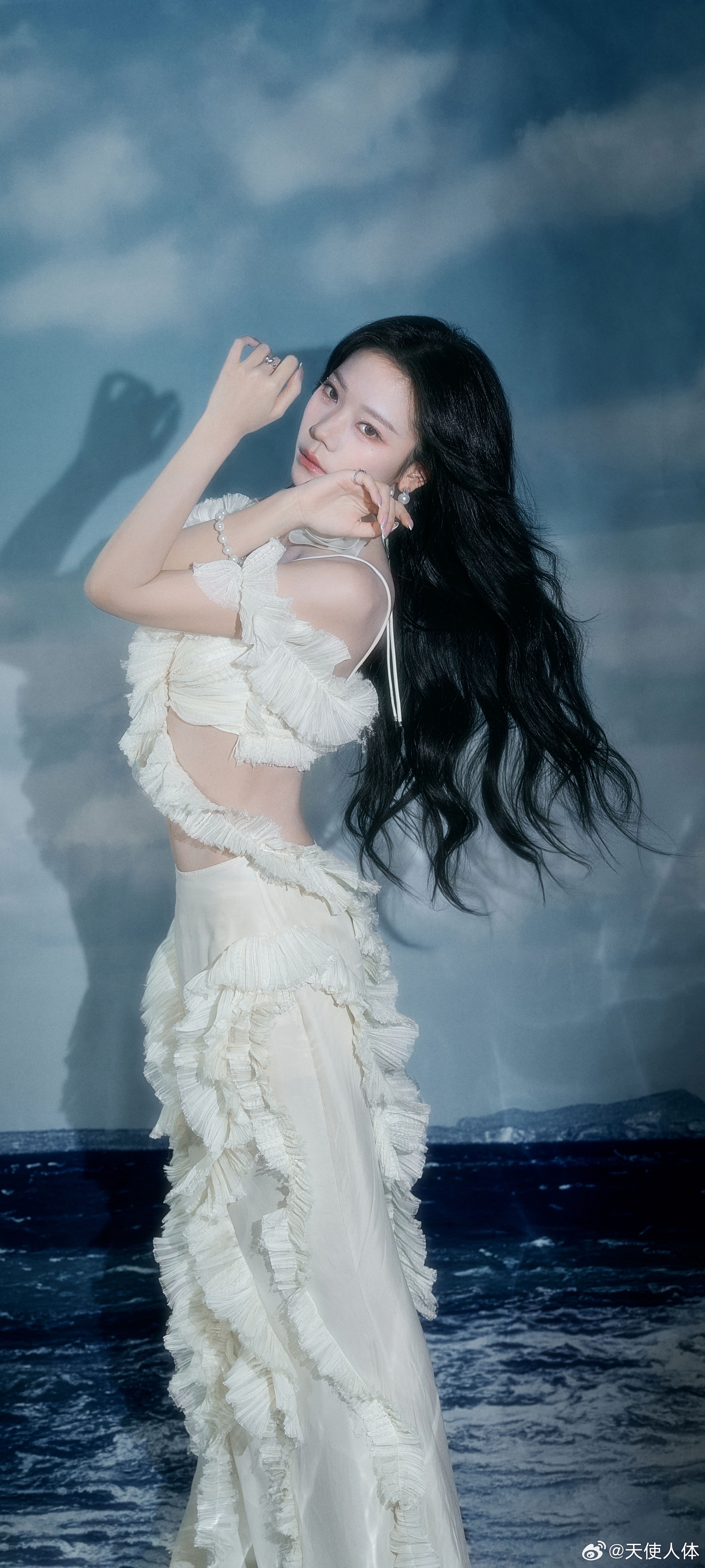 张紫宁穿搭壁纸：今日份珍珠少女。张紫宁